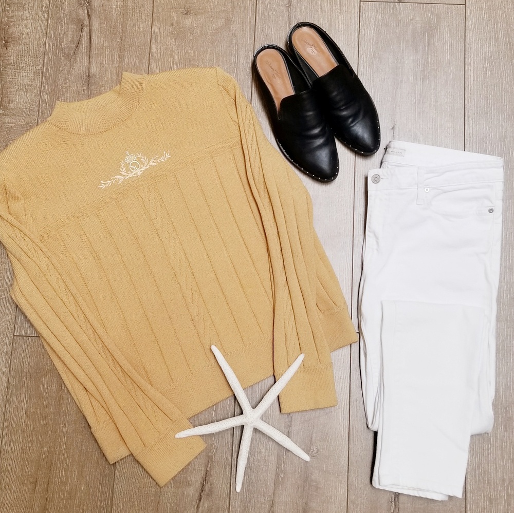 St. John Sport Turtleneck by Marie Gray Medium